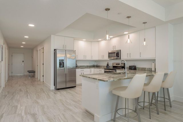 415 ISLAND WAY 402, Clearwater Beach, FL 33767