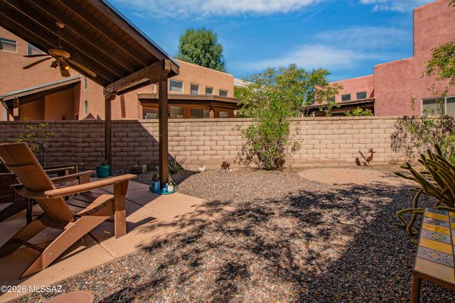 5197 E Calle Vista De Colores, Tucson, AZ 85711