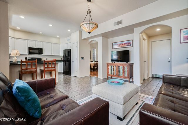 5197 E Calle Vista De Colores, Tucson, AZ 85711