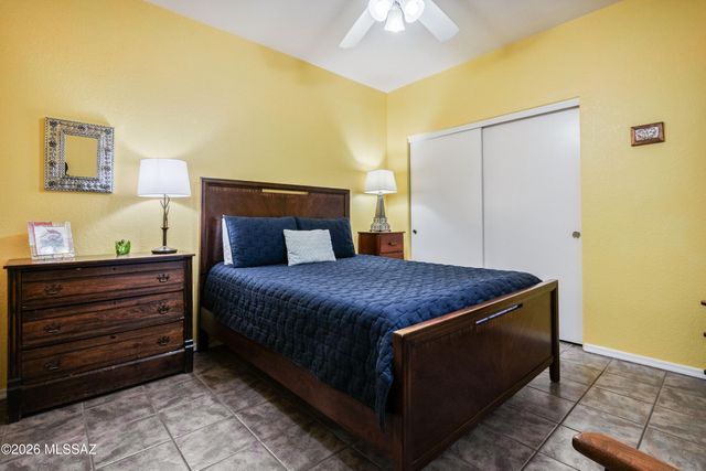 5197 E Calle Vista De Colores, Tucson, AZ 85711