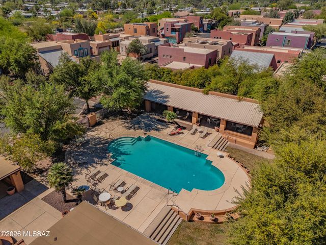 5197 E Calle Vista De Colores, Tucson, AZ 85711