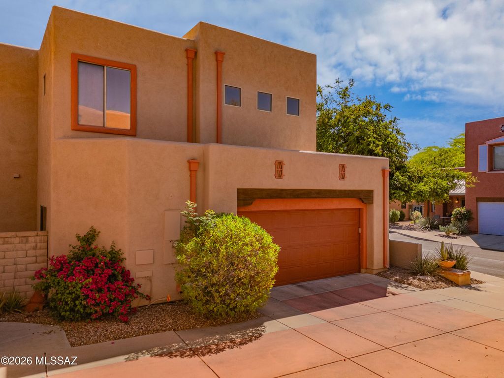 5197 E Calle Vista De Colores, Tucson, AZ 85711