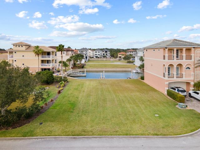 8 CAPTAINS COURT, Palm Coast, FL 32137