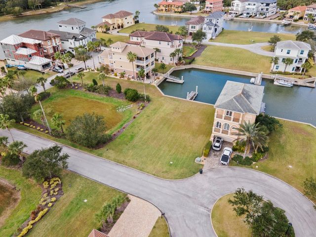 8 CAPTAINS COURT, Palm Coast, FL 32137