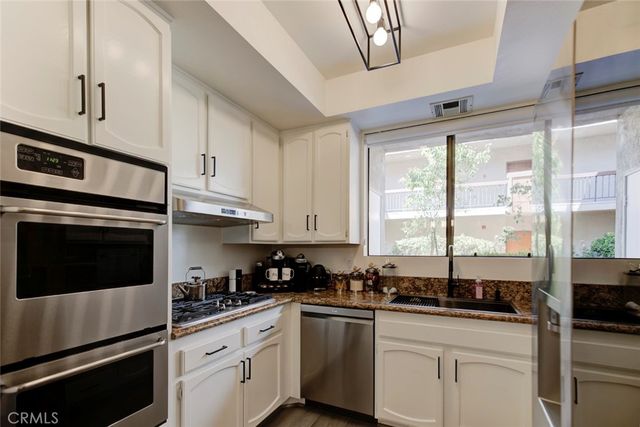 511 N Jackson 101, Glendale, CA 91206
