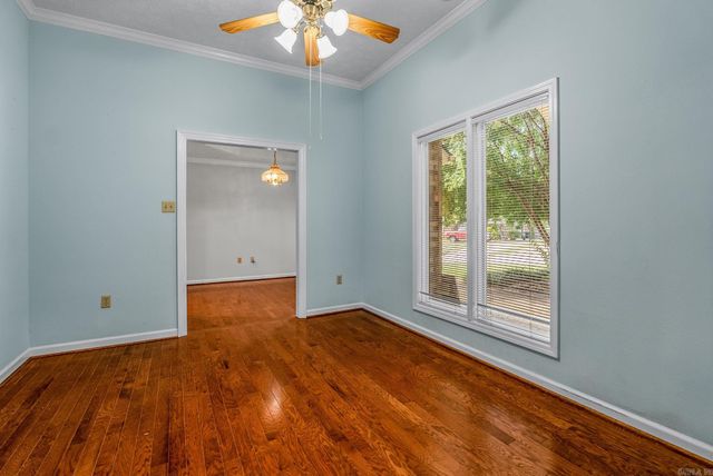 1501 Quail Creek, Conway, AR 72032