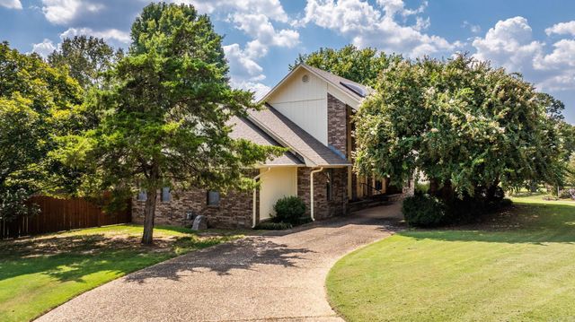 1501 Quail Creek, Conway, AR 72032