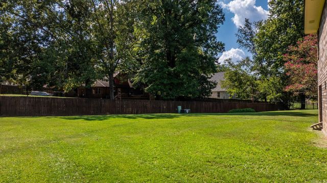1501 Quail Creek, Conway, AR 72032