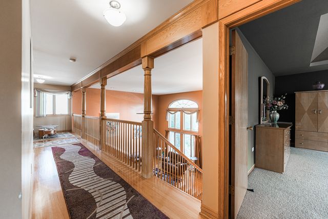 1233 Covington Drive, Lemont, IL 60439