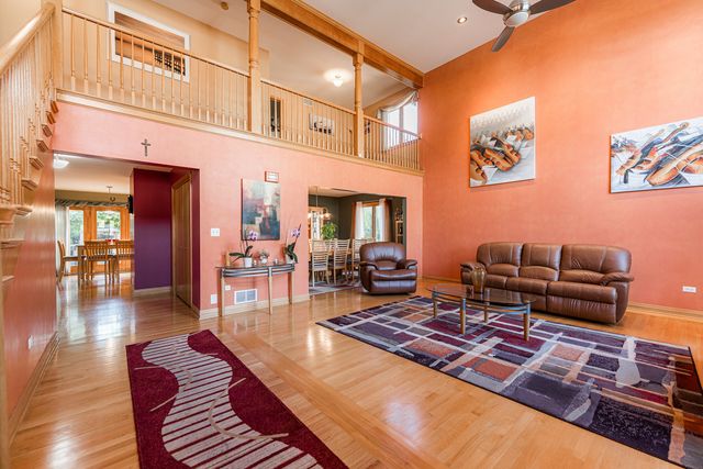 1233 Covington Drive, Lemont, IL 60439
