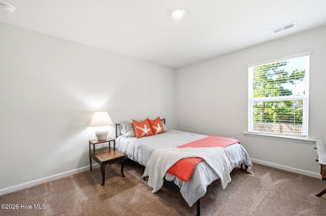 8328 E Highcroft Drive NE, Leland, NC 28451