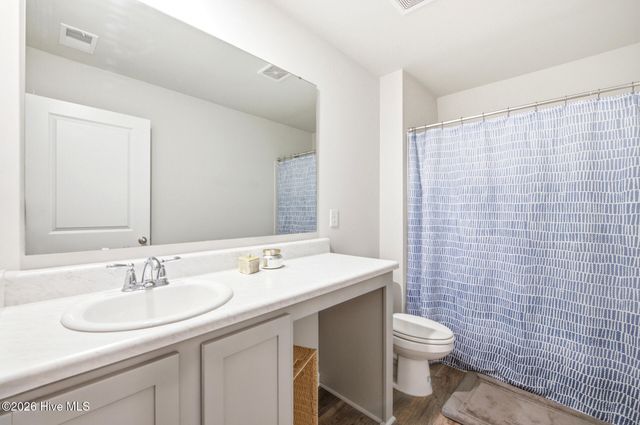 8328 E Highcroft Drive NE, Leland, NC 28451