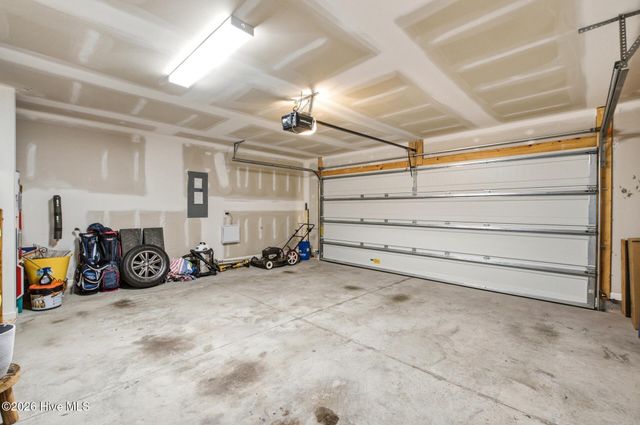 8328 E Highcroft Drive NE, Leland, NC 28451