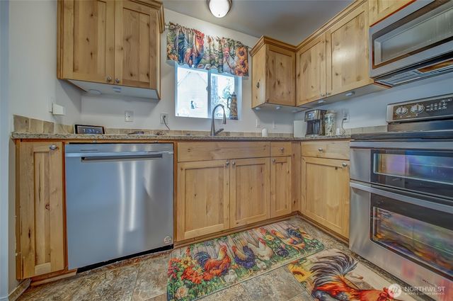 161 E Tenby Way, Shelton, WA 98584