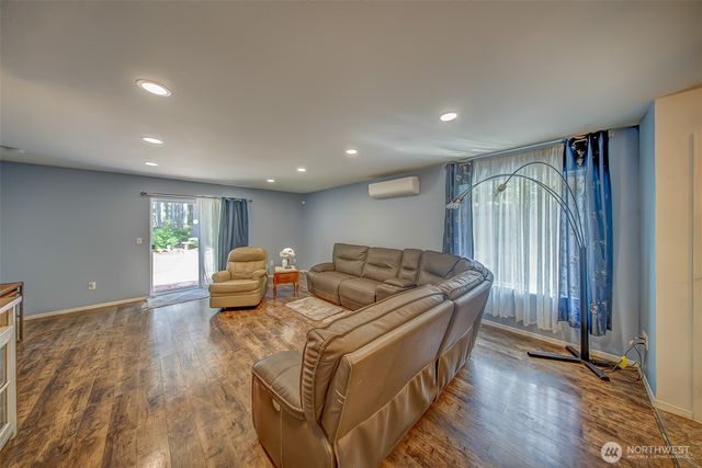 161 E Tenby Way, Shelton, WA 98584