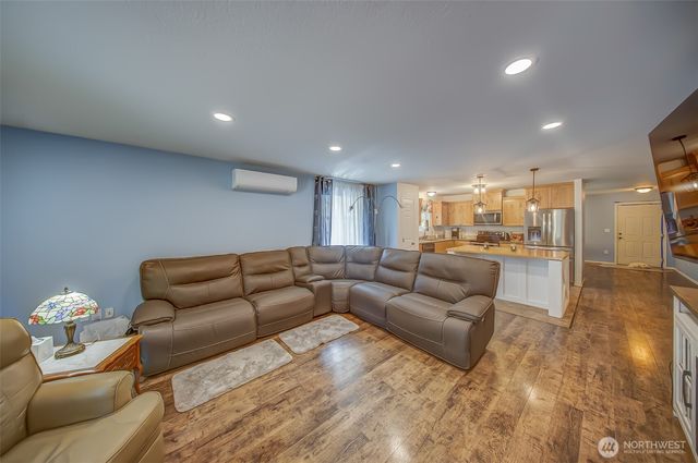 161 E Tenby Way, Shelton, WA 98584