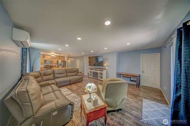 161 E Tenby Way, Shelton, WA 98584