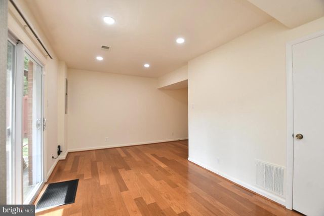 7733 TREVINO LN, Falls Church, VA 22043