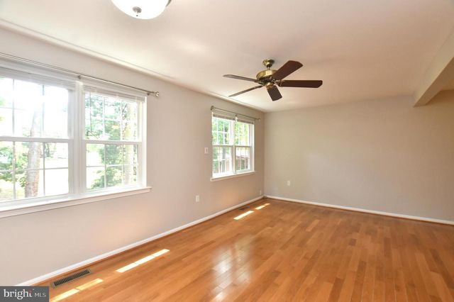 7733 TREVINO LN, Falls Church, VA 22043