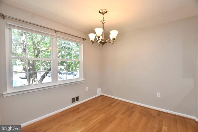 7733 TREVINO LN, Falls Church, VA 22043