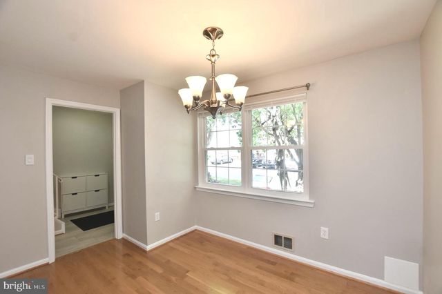 7733 TREVINO LN, Falls Church, VA 22043