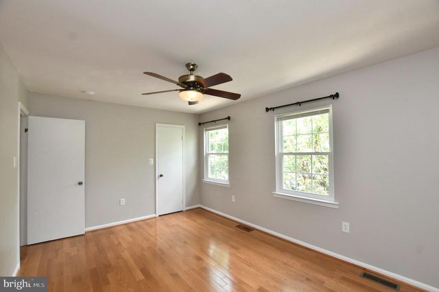 7733 TREVINO LN, Falls Church, VA 22043