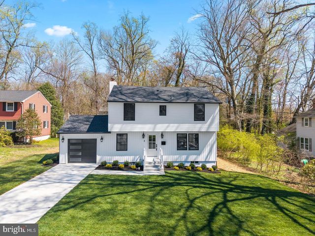 3 OVERBROOK CIR, Moorestown, NJ 08057