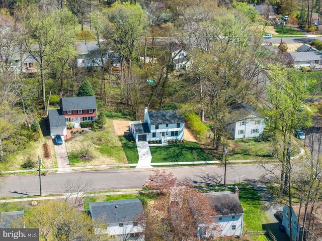 3 OVERBROOK CIR, Moorestown, NJ 08057