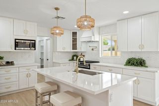 8314 E CAMELBACK Road, Scottsdale, AZ 85251