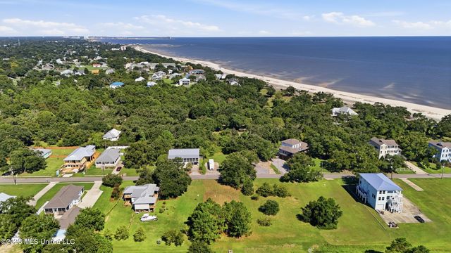 234 S Lang Avenue, Long Beach, MS 39560