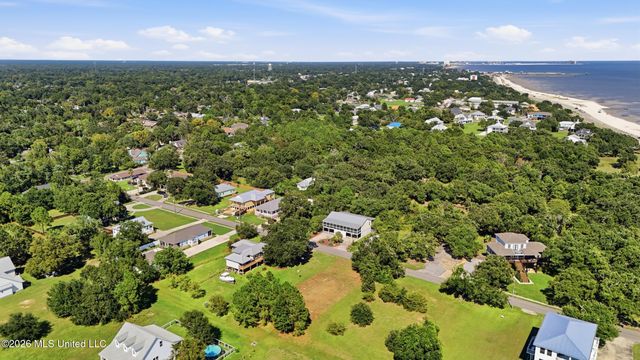 234 S Lang Avenue, Long Beach, MS 39560