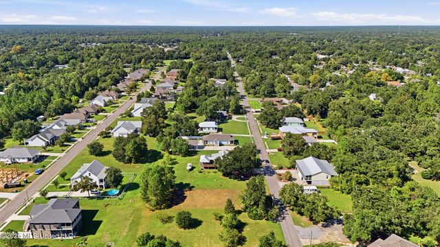 234 S Lang Avenue, Long Beach, MS 39560