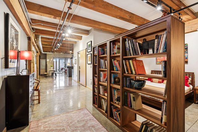 406 Wacouta Street 415, Saint Paul, MN 55101