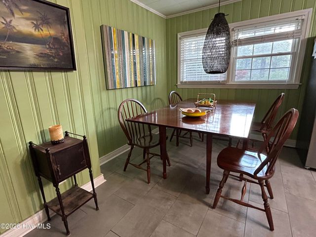 802 Pinetree Drive, New Bern, NC 28562