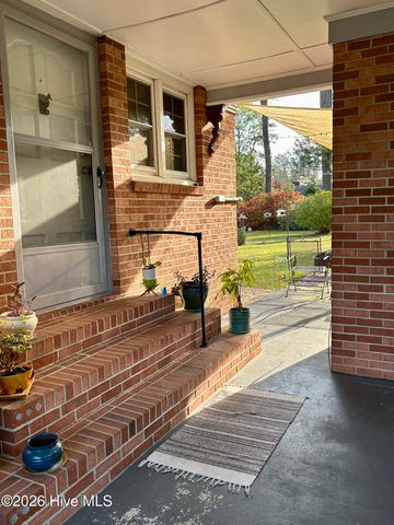 802 Pinetree Drive, New Bern, NC 28562