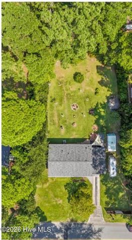 802 Pinetree Drive, New Bern, NC 28562