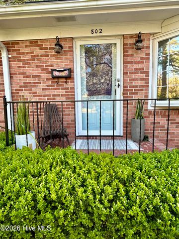 802 Pinetree Drive, New Bern, NC 28562