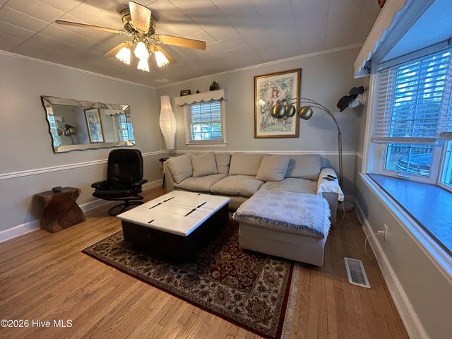 802 Pinetree Drive, New Bern, NC 28562