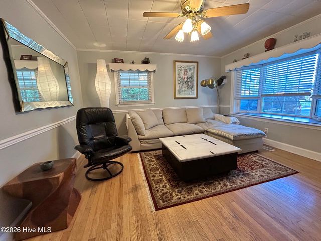 802 Pinetree Drive, New Bern, NC 28562