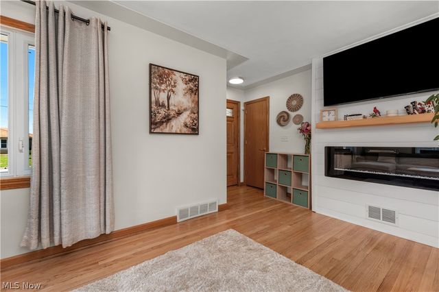 3209 Tressa Avenue, Lorain, OH 44052