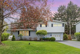 111 Simmons Terrace, Camillus, NY 13219