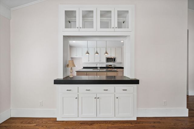 2700 College Avenue, Fort Worth, TX 76110