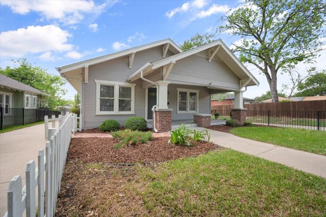 2700 College Avenue, Fort Worth, TX 76110