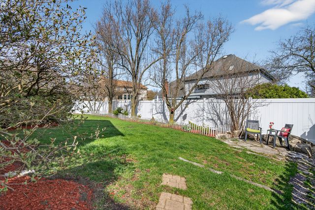 1659 Brittany Lane, Hoffman Estates, IL 60192