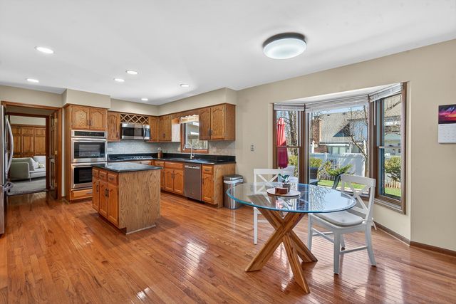 1659 Brittany Lane, Hoffman Estates, IL 60192