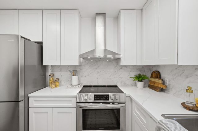 902 Virginia DR, Round Rock, TX 78664