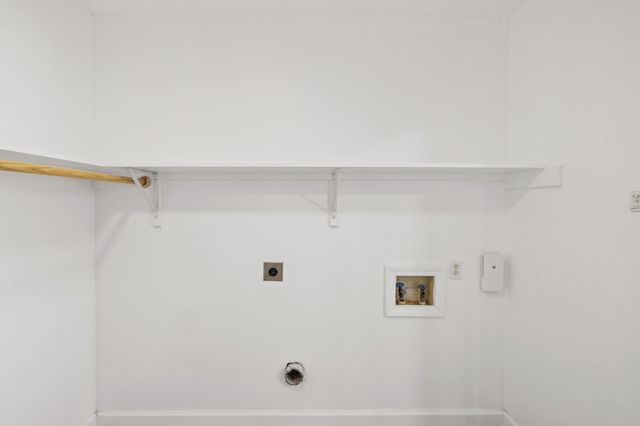 902 Virginia DR, Round Rock, TX 78664