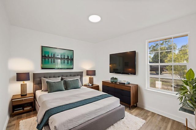 902 Virginia DR, Round Rock, TX 78664