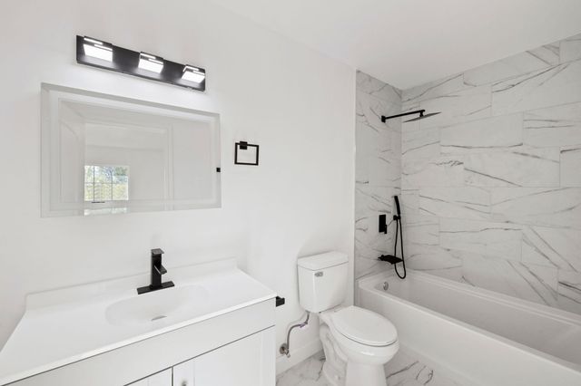 902 Virginia DR, Round Rock, TX 78664