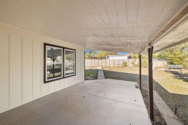 902 Virginia DR, Round Rock, TX 78664